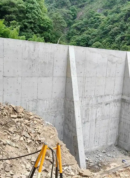 晋城沁水县重力式挡土墙